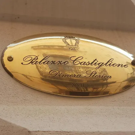 Alojamento de Acomodação e Pequeno-almoço Palazzo Castiglione Gallipoli