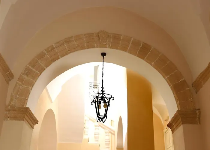 Palazzo Castiglione 3*