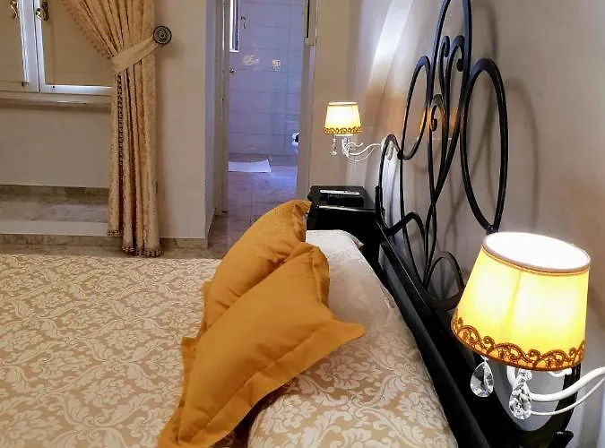 Palazzo Castiglione 3*